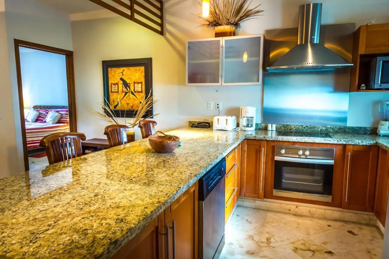 Paseo Del Sol Coral B 206 Condo Playa del Carmen